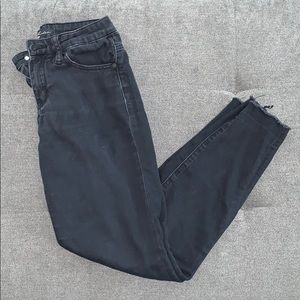 Black skinny denim jeans